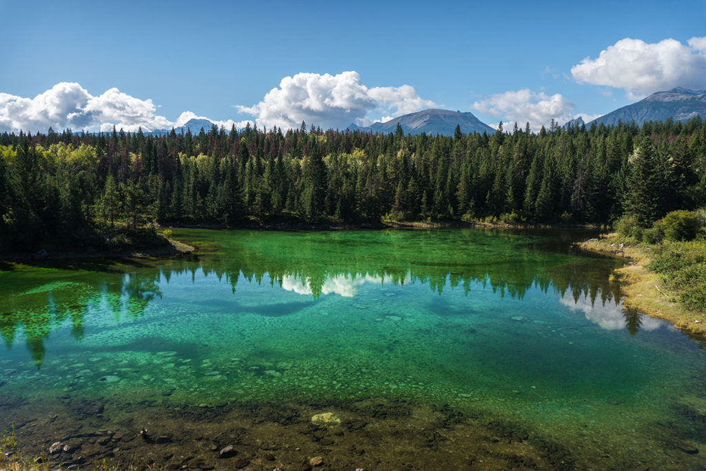 Valley of five outlet lakes hike