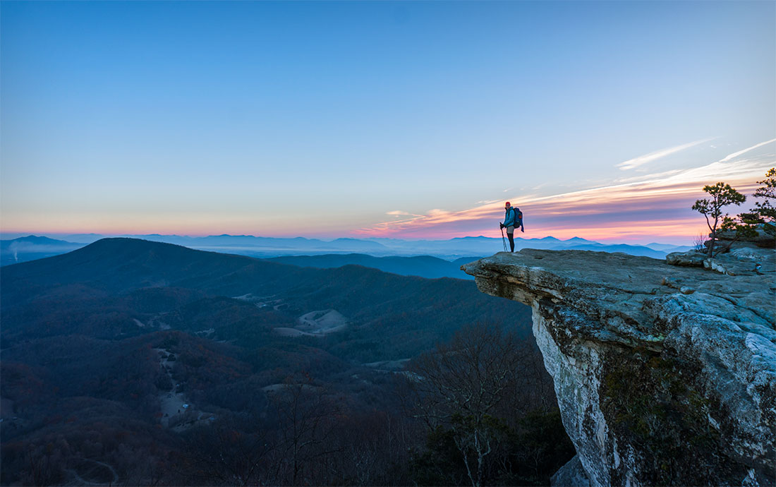 Hiking McAfee Knob On The Appalachian Trail - HappyWhenHiking