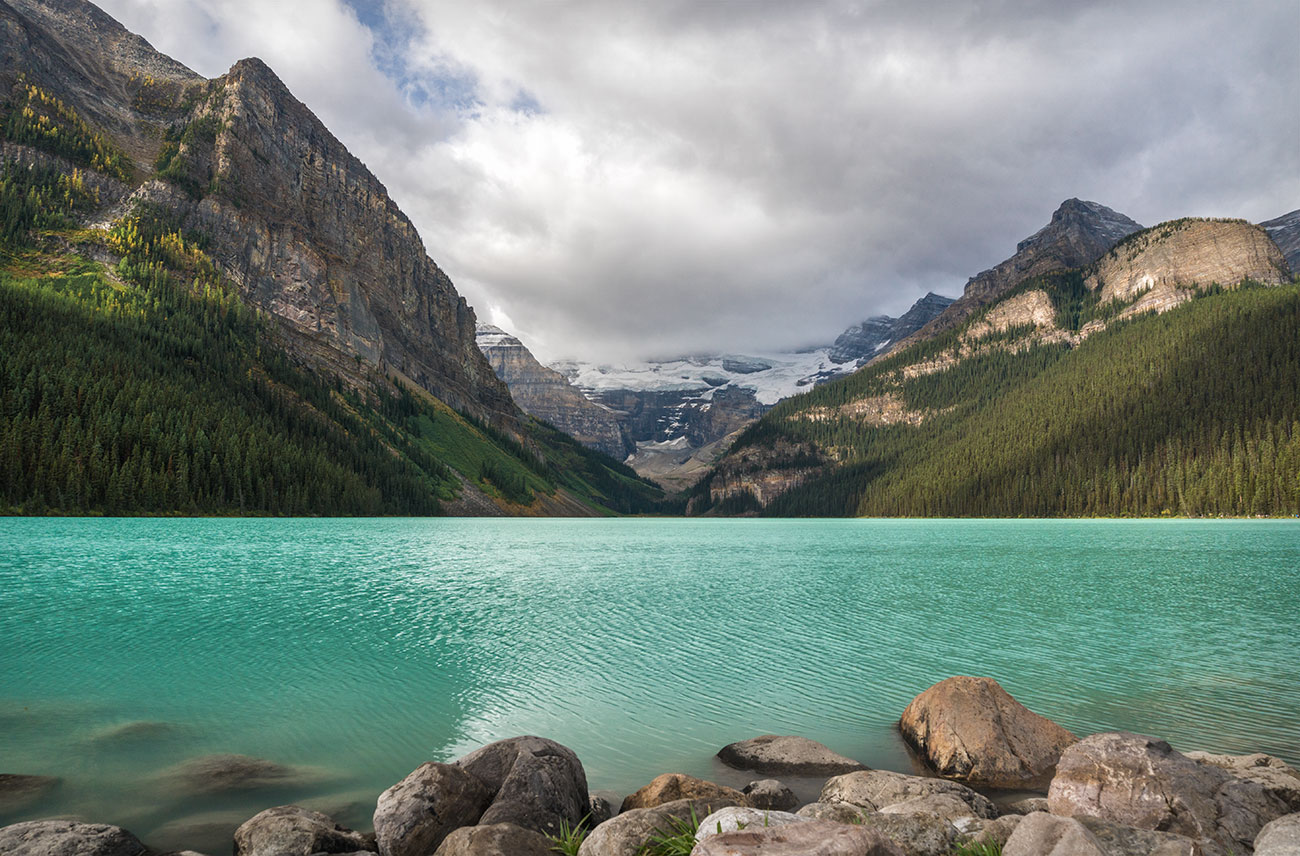 Lake Louise Plain of Six Glaciers Day Hike in Banff National Park ...